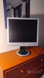 Monitor Samsung Syncmaster 913bm - 19' pollici