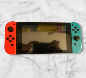 Nintendo Switch moddabile con accessori