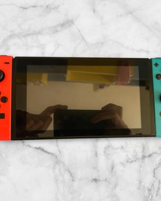 Nintendo Switch moddabile con accessori