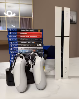PS4 500GB Bianca + 2 Controller e 14 Giochi