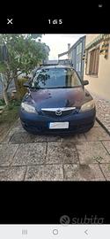 Mazda 2. 1.4 TD colore blu