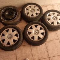 Gomme volkswagen polo+batteria semi nuova