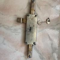 SERRATURA CON ASTE PER GARAGE