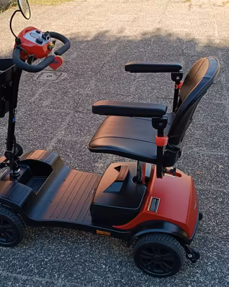 scooter elettrico motoretta per anziani - disabili