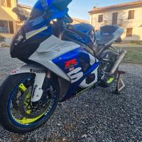 Suzuki gsxr k7 1000 yoscimura 