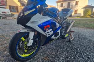 Suzuki gsxr k7 1000 yoscimura 
