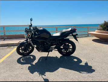Moto Yamaha FZ6 600