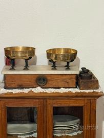 Bilancia d’epoca a due Piatti