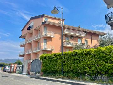 Appartamento di 100 m² con 3 locali e box auto dop