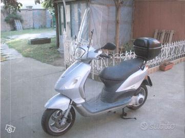Scooter Piaggio Fly