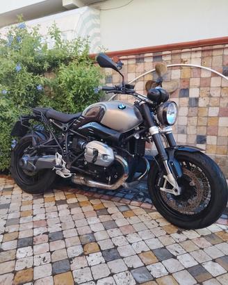 BMW r nine t 1200