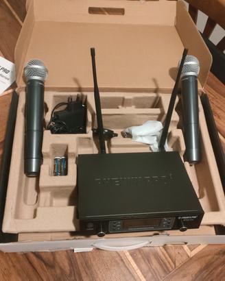 amplificatore per karaoke con due microfoni nuovo 