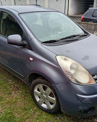 Nissan note diesel no fiat panda doblo