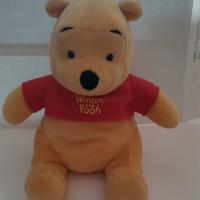 PELOUCHE WINNIE THE POOH