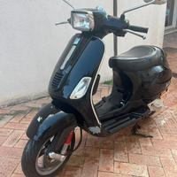 Vespa 50 S – Nero | Anno 2010 | Solo 1.500 km