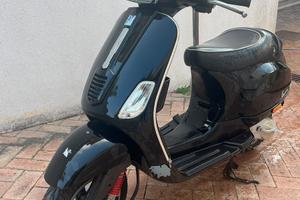 Vespa 50 S – Nero | Anno 2010 | Solo 1.500 km