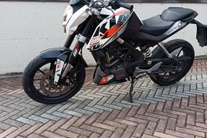 KTM duke 126