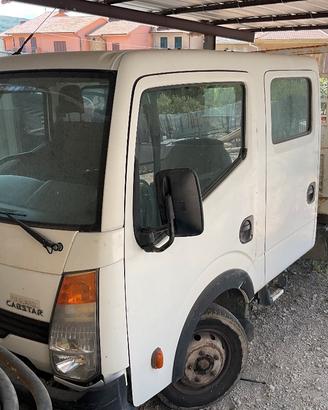 Nissan Cabstar 2011 doppia cabina riba. Motore rif