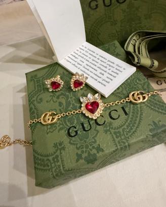 Bracciale ed orecchini
