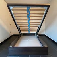 Letto una piazza e mezza contenitore e materasso