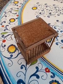 Nido esterno per gabbia in legno e metallo