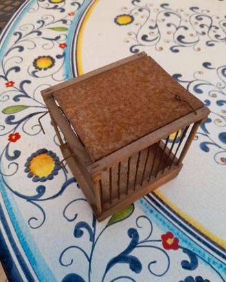 Nido esterno per gabbia in legno e metallo