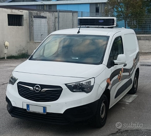 Furgone Frigo Opel Combo 5 serie - 2019