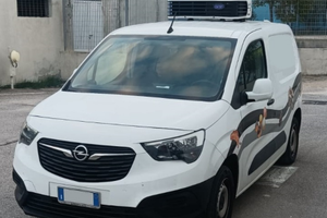 Furgone Frigo Opel Combo 5 serie - 2019