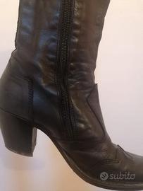 stivali da donna, usati, del brand Nero Giardini