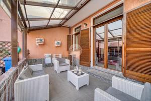 CASA SEMINDIPENDENTE A RIVOLI