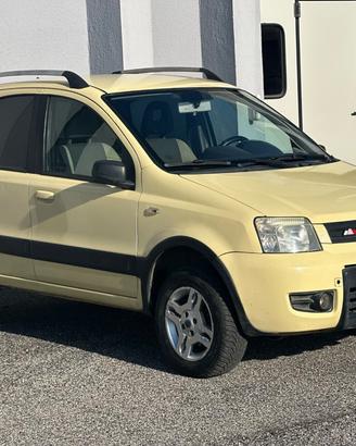 FIAT Panda 1.3 MJT 16V 4x4 Climbing