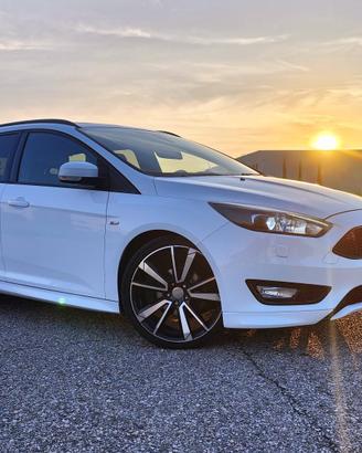 Ford Focus 1.5 TDCi unico proprietario 