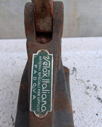 Oggetto arredo industriale vintage Velox italiana