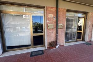 Rif.CP180PT| fondo commerciale follonica