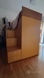 Struttura letti a castello con armadio e scrivania