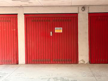 Garage Box - via Penitenti