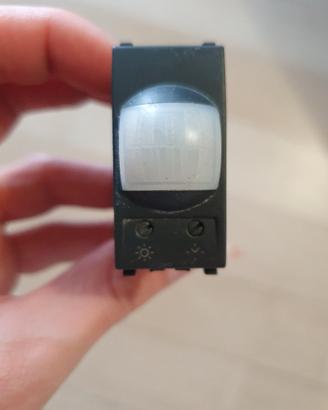 INTERRUTTORE IR VIMAR EIKON A RELE' 230V