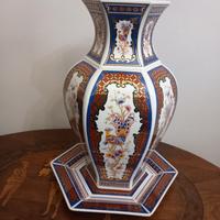 grande vaso esagonale giapponese imari con piatto 
