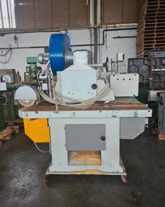 Rifilatrice per lavorazione legno 
