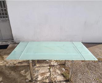 Tavolo di vetro allungabile 