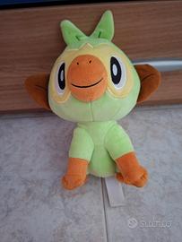 peluche pokemon Grookey