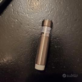 Sensori industriali fotoelettrici/induttivi M12 e