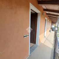 MONOLOCALE A VIVERONE