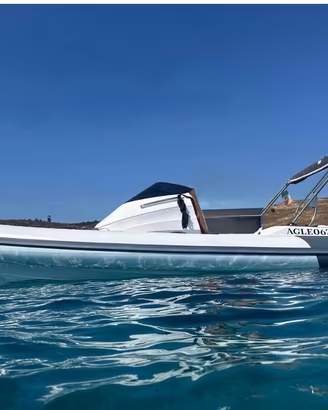 Gommone Starmar 885 Sport Cabin + 2 motori