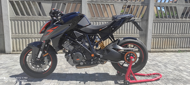 KTM 1290 Super Duke R- 2017