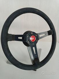 volante originale Fiat 124 Abarth Rally scamosc.