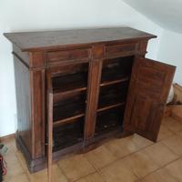 mobileto Antico con casseti