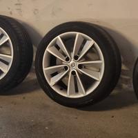 Cerchi 17 pollici 5 fori originali renault