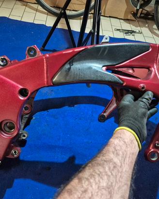 Telaio e Scarico Yamaha R1 Big Bang 