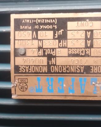 motori elettrici di vari tipi 220
